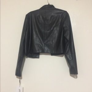 Calvin Klein Black Blazer Size 6 open front .Sexy